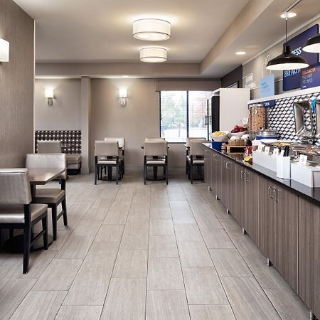 Holiday Inn Express Hotel & Suites Minneapolis - Minnetonka By Ihg المظهر الخارجي الصورة