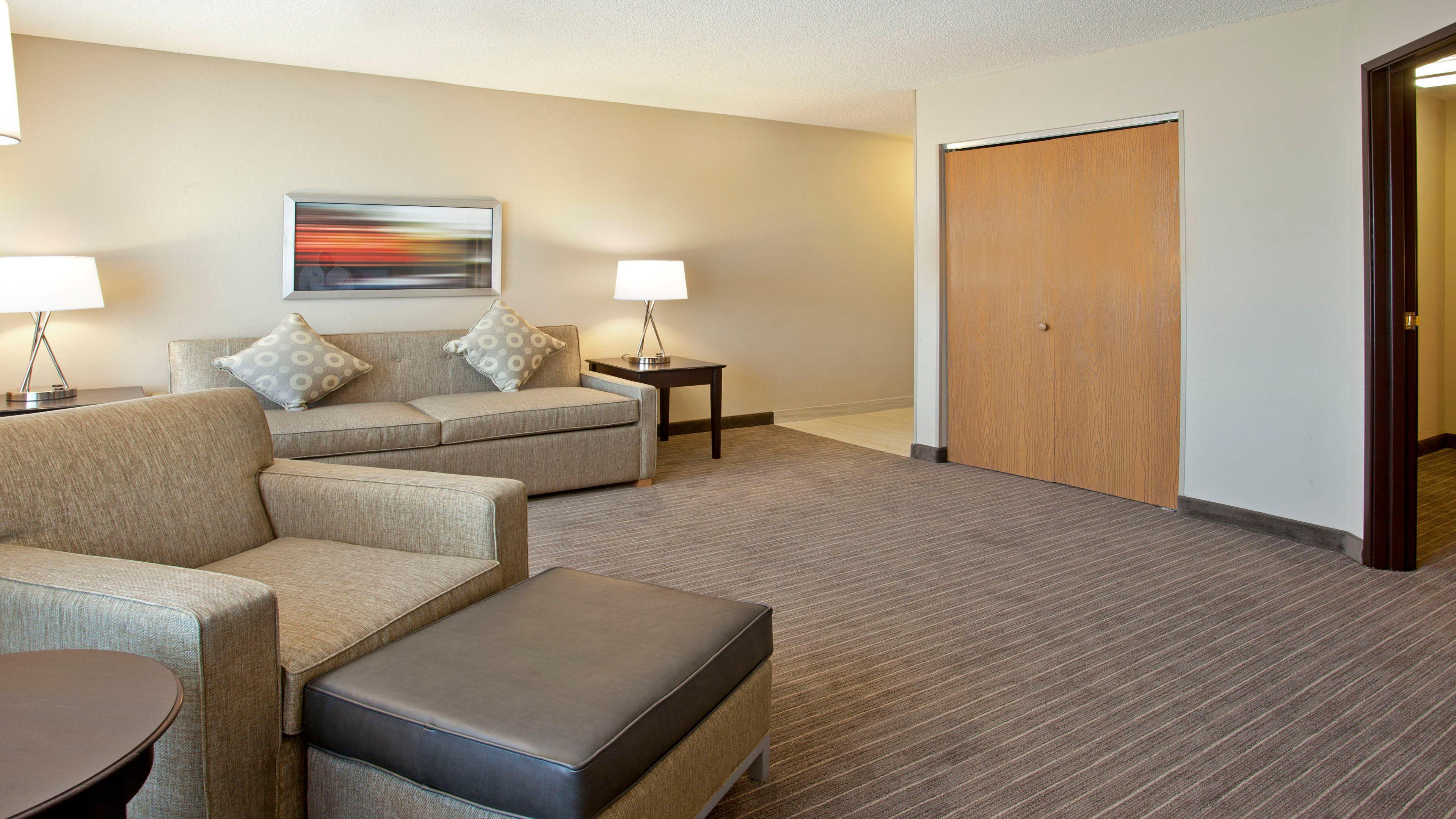 Holiday Inn Express Hotel & Suites Minneapolis - Minnetonka By Ihg المظهر الخارجي الصورة