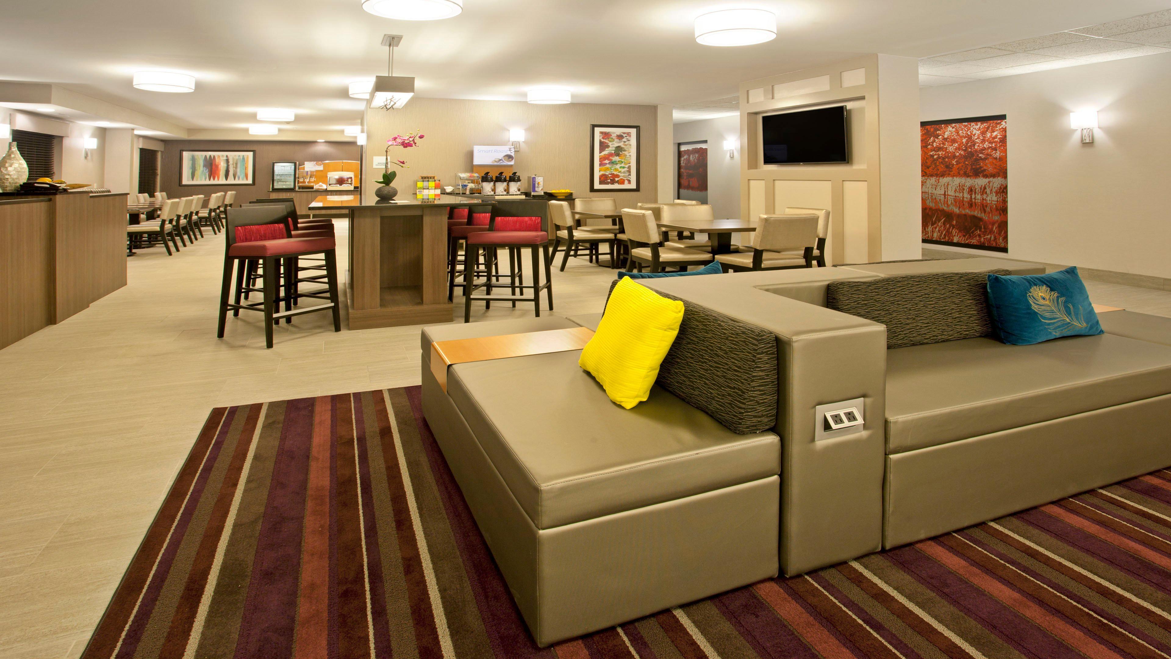 Holiday Inn Express Hotel & Suites Minneapolis - Minnetonka By Ihg المظهر الخارجي الصورة