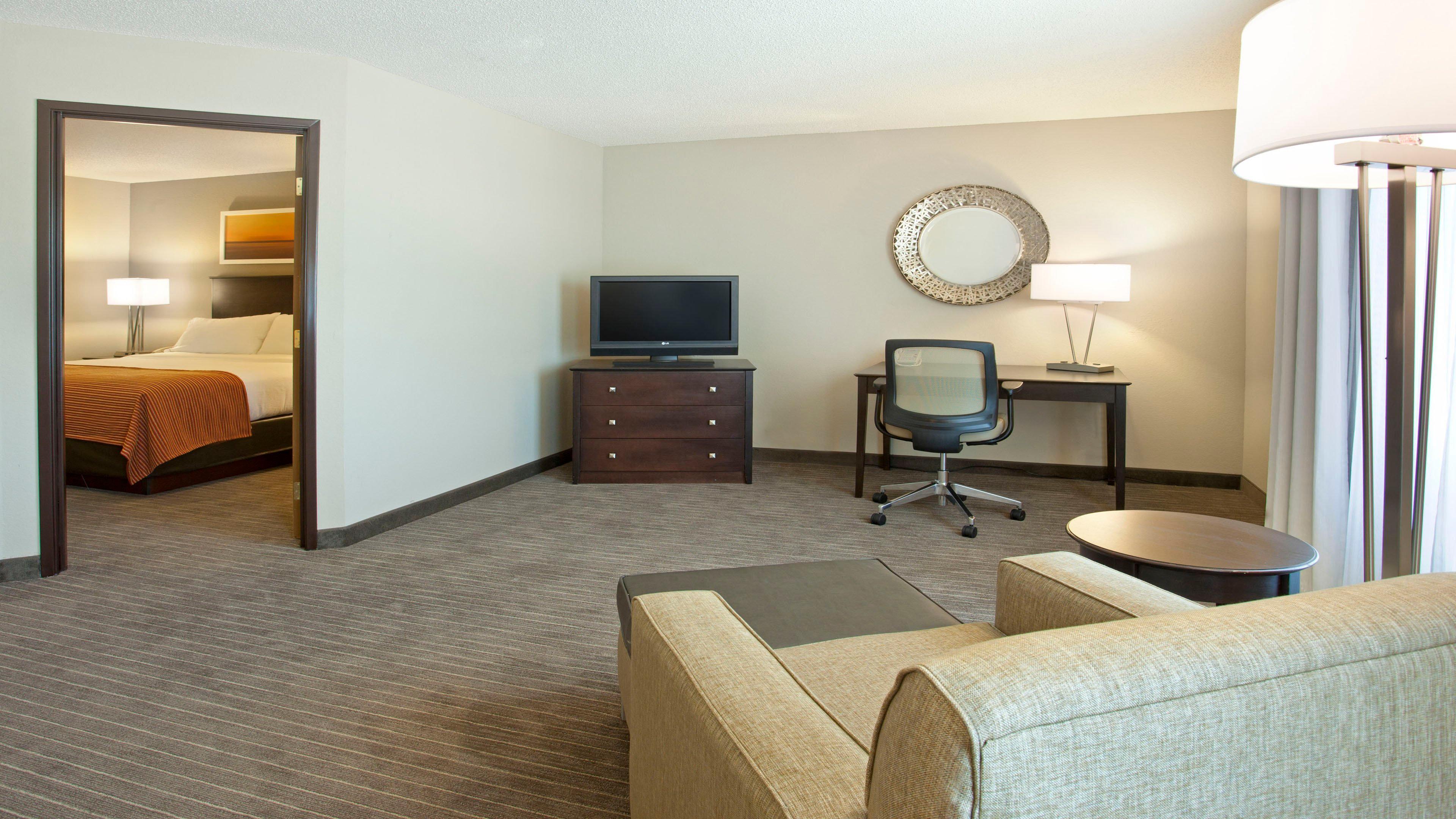 Holiday Inn Express Hotel & Suites Minneapolis - Minnetonka By Ihg المظهر الخارجي الصورة