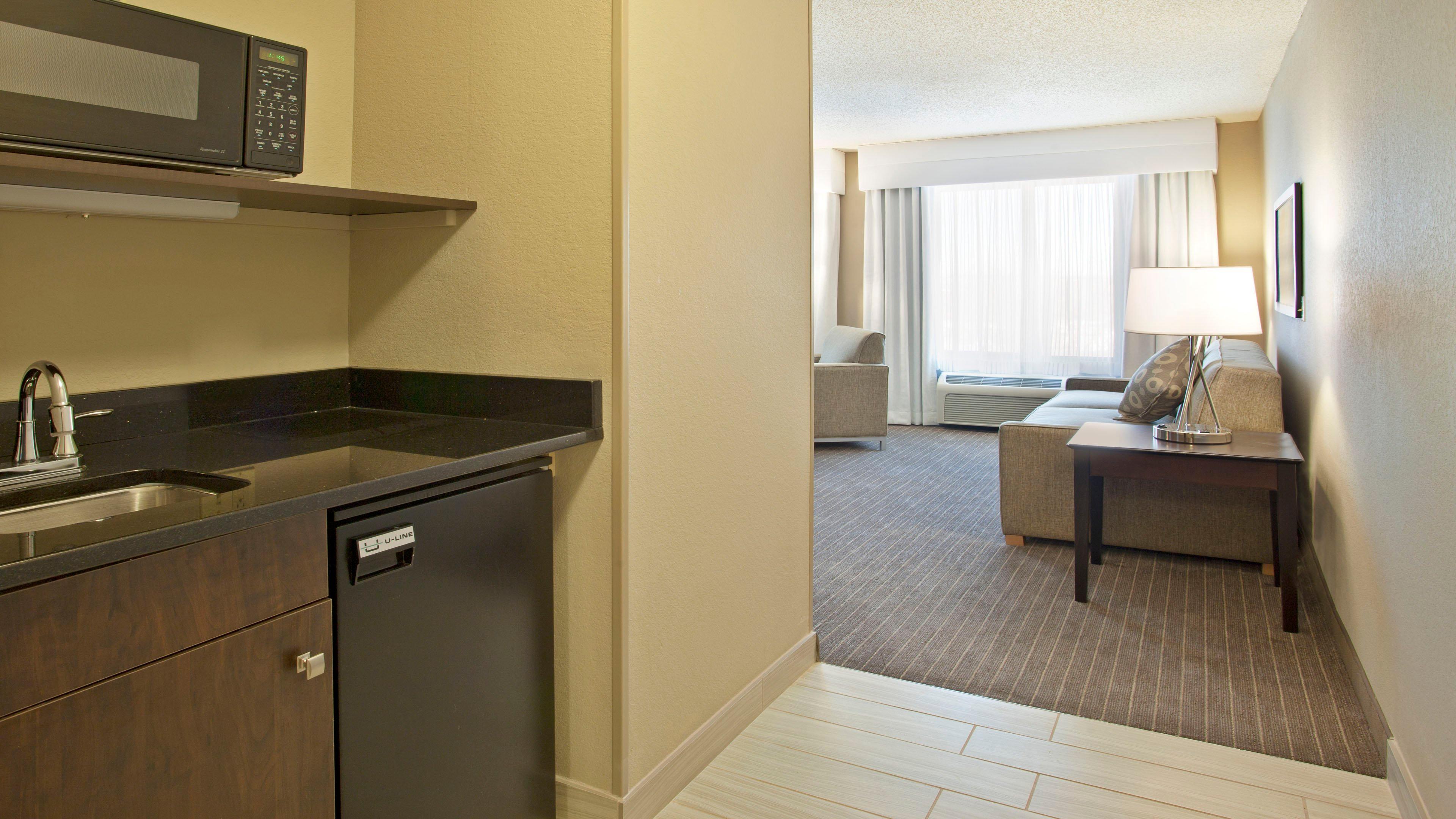 Holiday Inn Express Hotel & Suites Minneapolis - Minnetonka By Ihg المظهر الخارجي الصورة