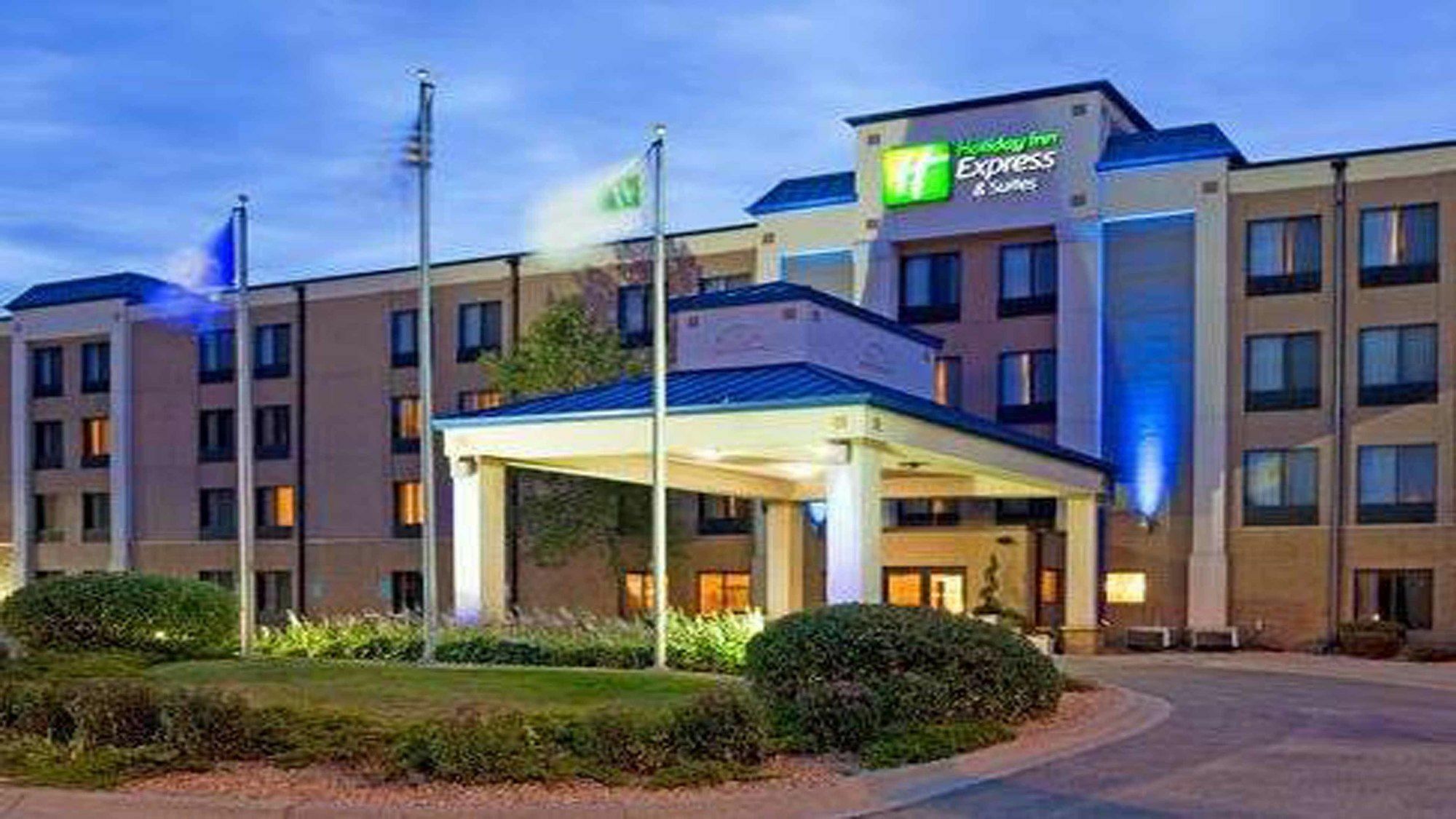 Holiday Inn Express Hotel & Suites Minneapolis - Minnetonka By Ihg المظهر الخارجي الصورة