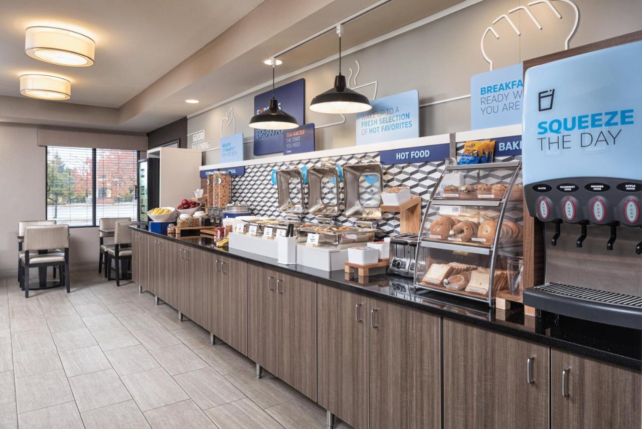 Holiday Inn Express Hotel & Suites Minneapolis - Minnetonka By Ihg المظهر الخارجي الصورة