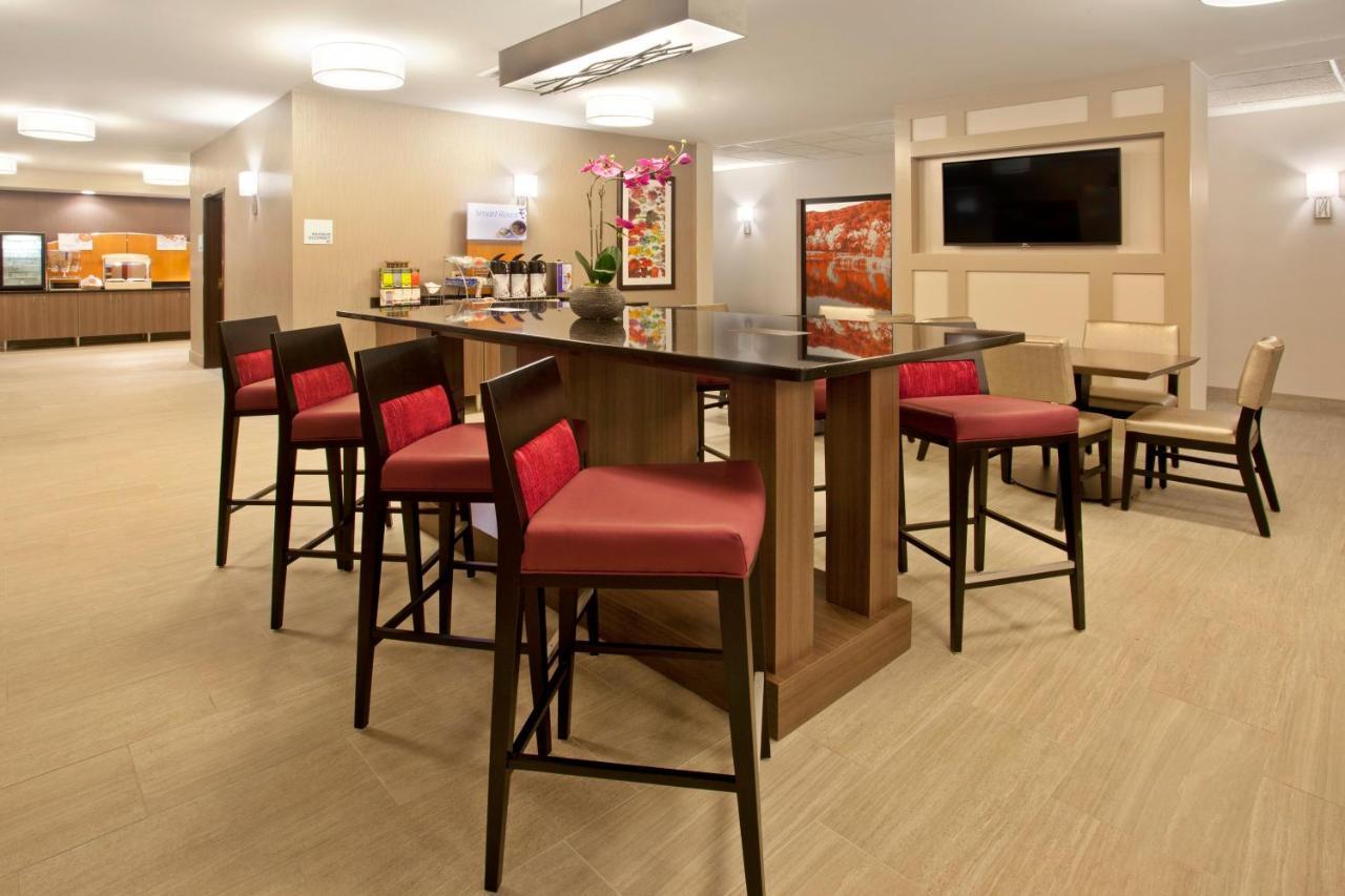 Holiday Inn Express Hotel & Suites Minneapolis - Minnetonka By Ihg المظهر الخارجي الصورة